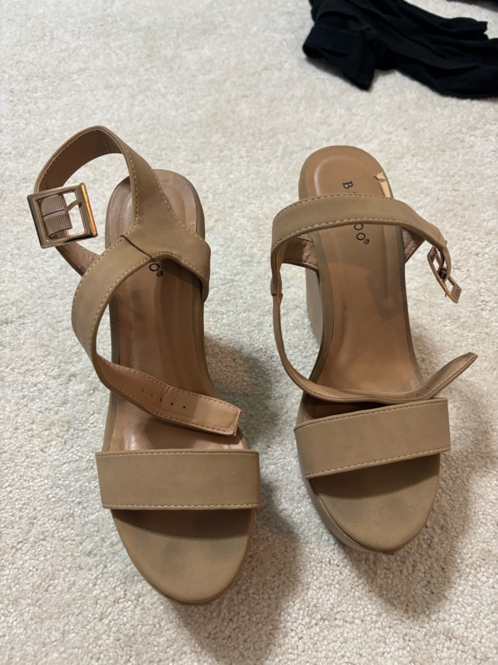 Bamboo Tan Strappy Block Heel Sandals size 9